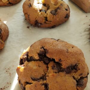 Cookies con chips de chocolate y avellana tostada