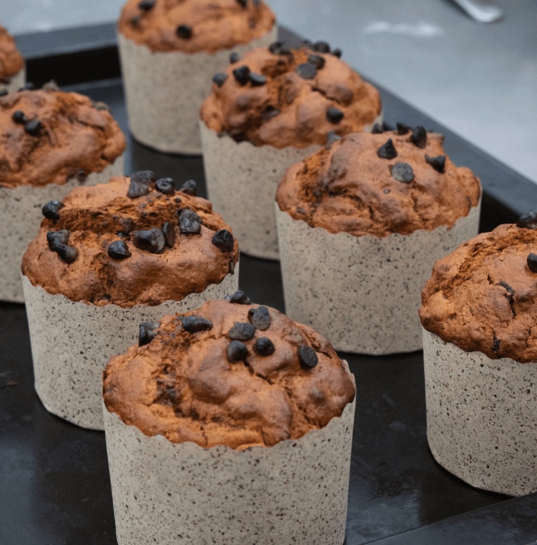 Muffin platano, tahini y chips de choco