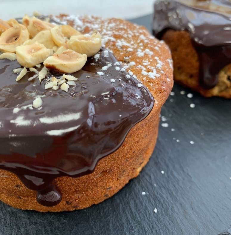 Tartaleta de brossant con avellana, almendra y chocolate negro